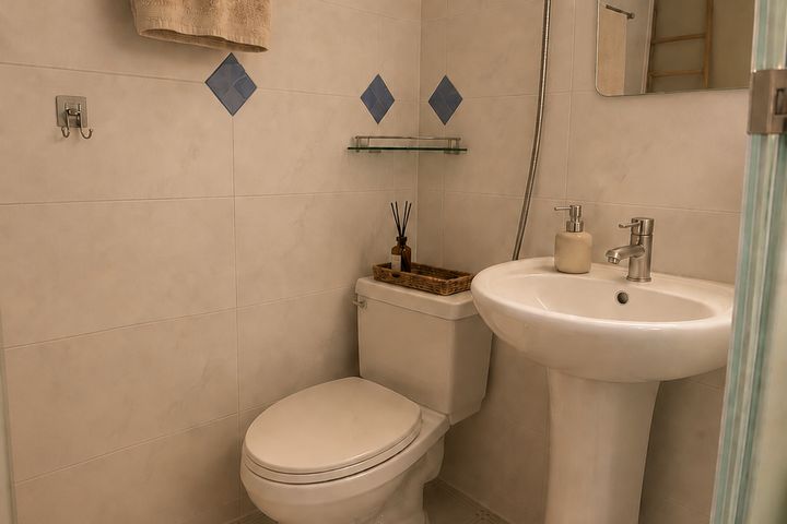 Cozy Home Unit 310 5th image