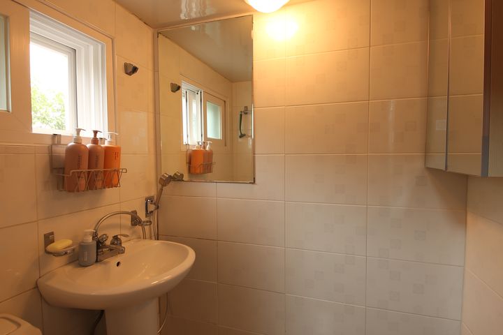 Small Sarangchae (Men's Quarters) 13th image