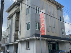 Cozy, fully furnished unit near Suncheon Stat 6th image