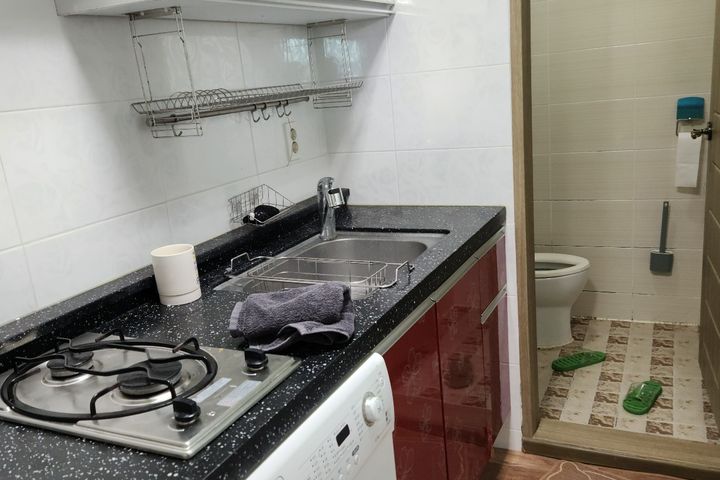 Cozy, fully furnished unit near Suncheon Stat 5th image