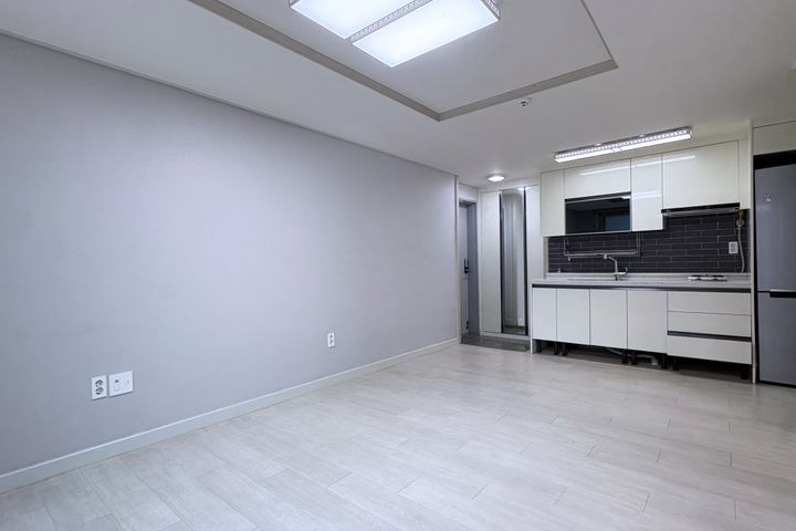 ⭐️Spacious 1.5-room unit in Yeongtong⭐️ 3th image