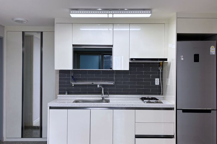 ⭐️Spacious 1.5-room unit in Yeongtong⭐️ 4th image