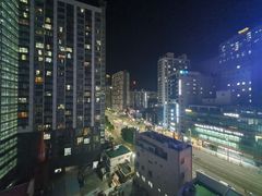An expansive city view in the heart of the ci 3th image