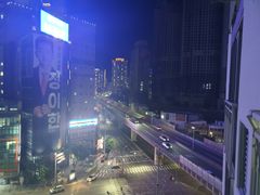 An expansive city view in the heart of the ci 2th image