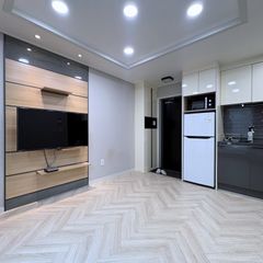 Newly built! Neat studio with a separate kitc Unit Image