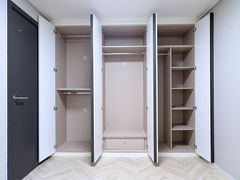 Newly built! Neat studio with a separate kitc 10th image