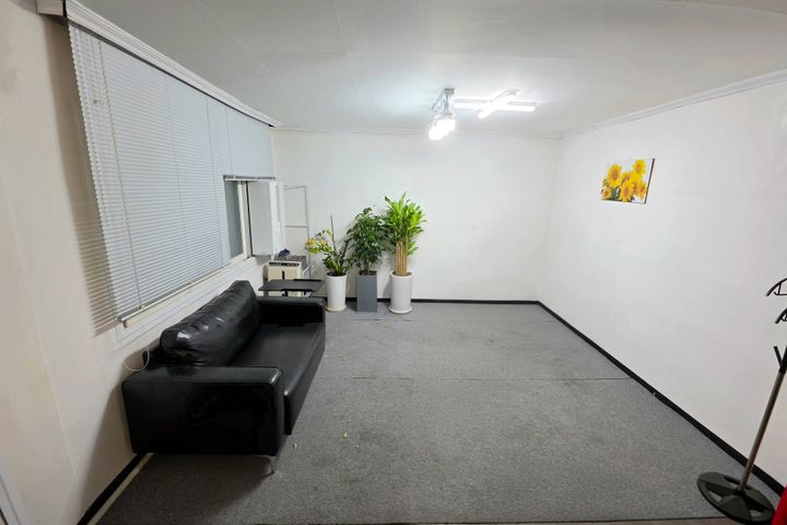 Two-room apartment 30 seconds from Sagajeong  1th image
