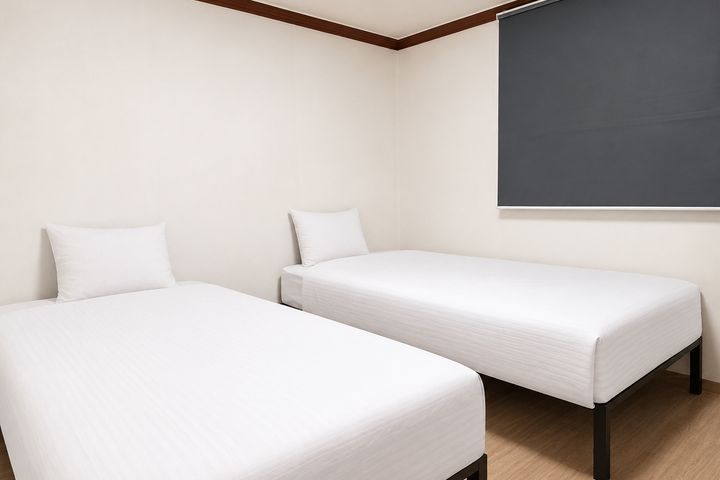 Monthly Rental House Twin Room A 1th image