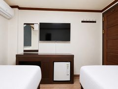 Monthly Rental House Twin Room A 2th image