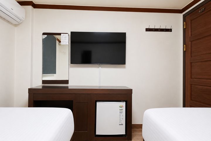 Monthly Rental House Twin Room A 2th image