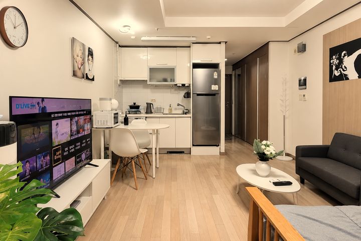 Seolleung Station, Fully Furnished. KC36 2th image