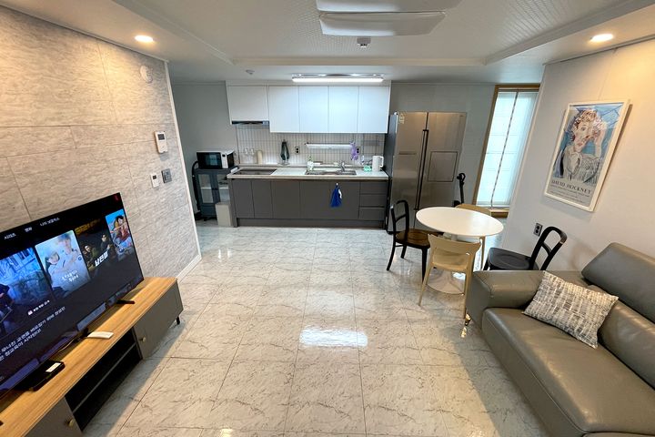 ♥️ Terrace + Pet-friendly Stay 🥑 1th image