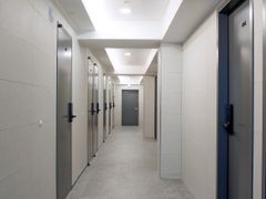 Room 402 (Suite) 7th image