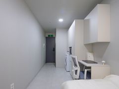 Room 402 (Suite) 5th image