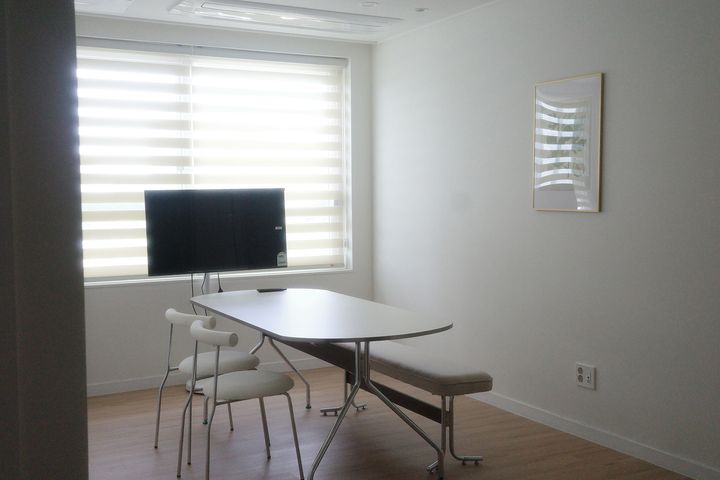 Jijok Fully Furnished Officetel B 2th image