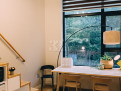 Duplex with Single and Twin Beds 9th image