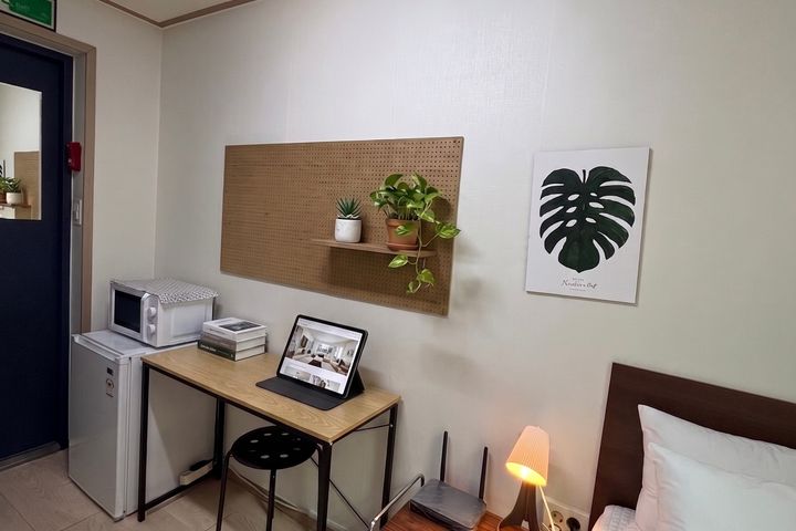 Fully furnished unit (Type 8A), 5-minute walk 4th image