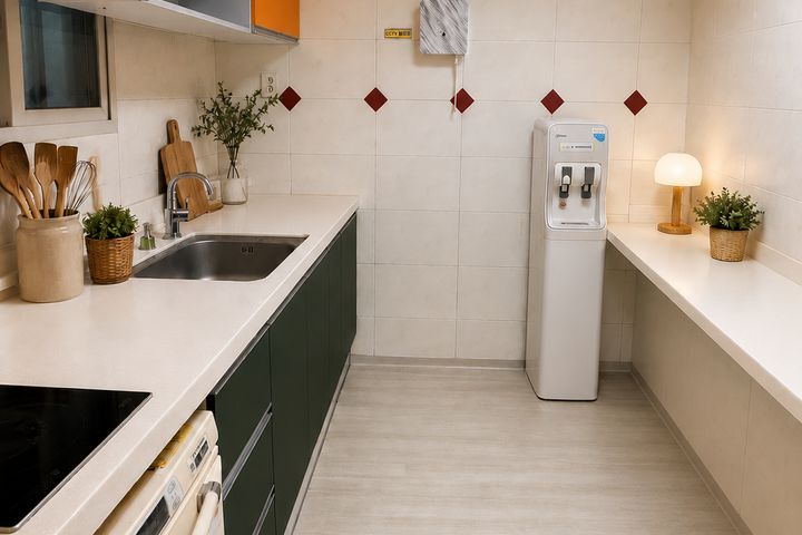 Cozy Home Unit 310 6th image