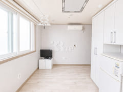 Studio apartment with an unobstructed view an 2th image