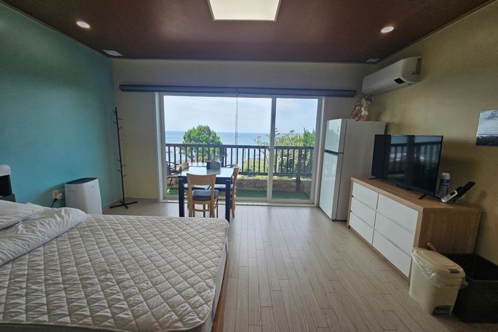 Couple's Ocean View Room 202 0th image