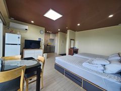 Couple's Ocean View Room 202 4th image