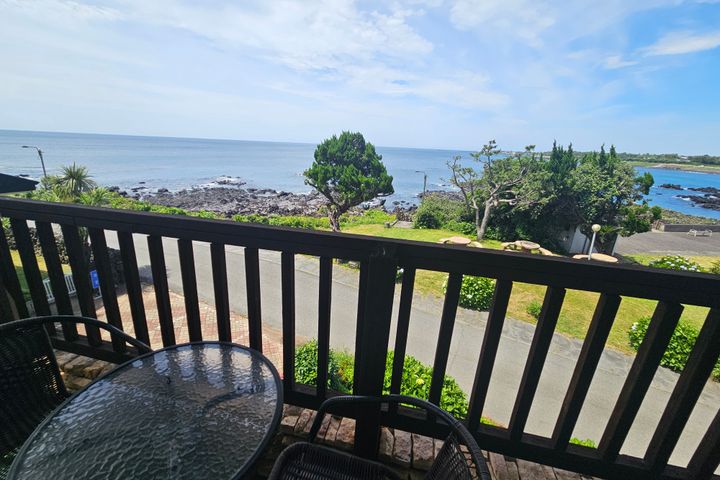 Couple's Ocean View Room 202 3th image