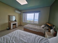 Suite 106 5th image