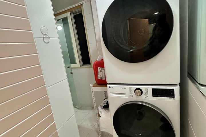 Sinchon Branch 30545 8th image