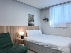 New – 7-minute walk to Hanok Village 8th image