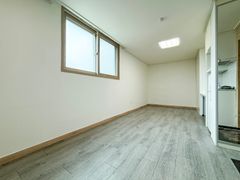 Ideally located right next to Jeungmi Station 10th image