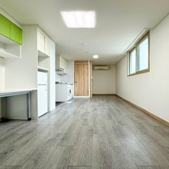 Ideally located right next to Jeungmi Station Unit Image
