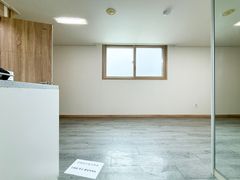 Ideally located right next to Jeungmi Station 2th image