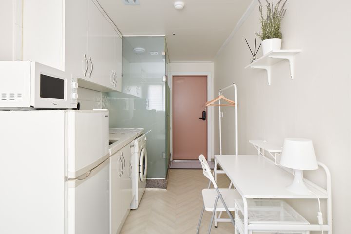 Women-Only Share House 3 0th image
