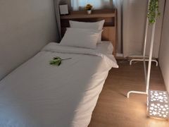 Achasan 3-bedroom unit, 2nd floor with terrac 10th image