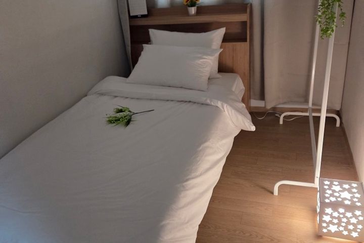 Achasan 3-bedroom unit, 2nd floor with terrac 10th image
