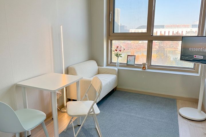 Lake View ๐ Cozy and Comfortable 2th image
