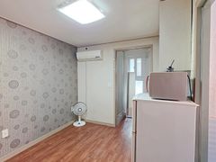 ㉢A Sunny Room 1th image