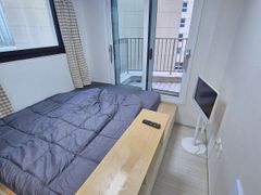 Unit 1002, B102 1th image