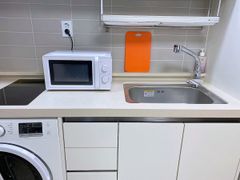 Unit 1002, B102 7th image
