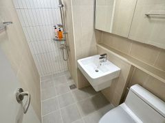 Unit 904, B94 9th image