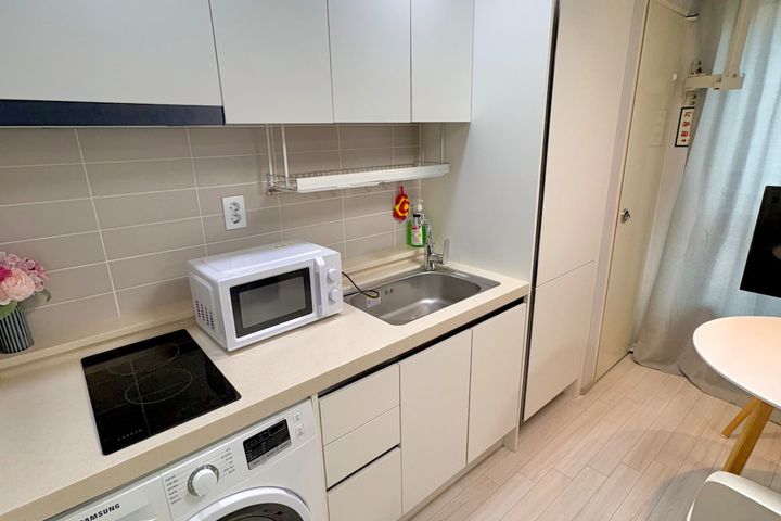 Unit 904, B94 0th image
