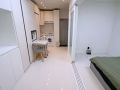 H41, Room 401 17th image