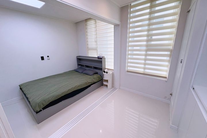 H41, Room 401 9th image