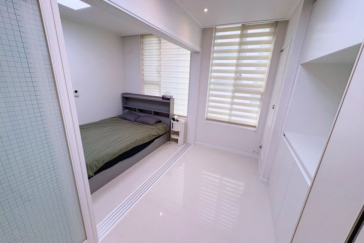 H41, Room 401 7th image