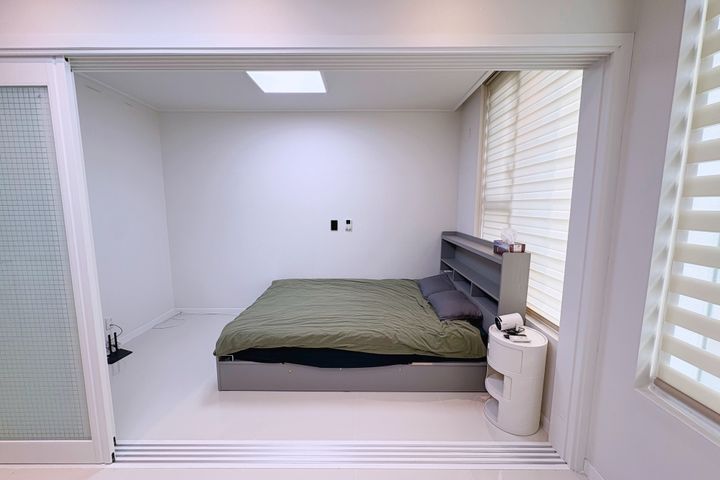 H41, Room 401 11th image