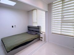 H41, Room 401 10th image