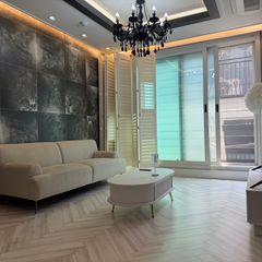 Luxury villa near Hongik University Station Unit Image