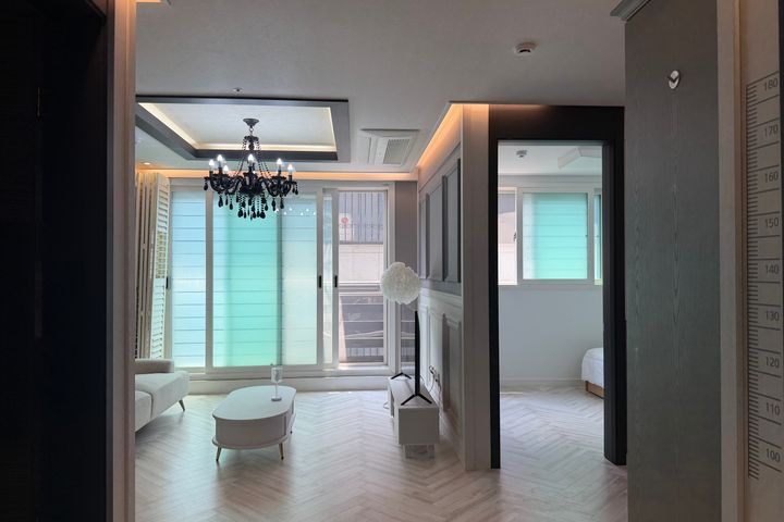 Luxury villa near Hongik University Station 4th image