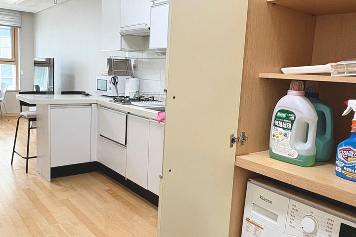 A cozy space at the lake park 13th image