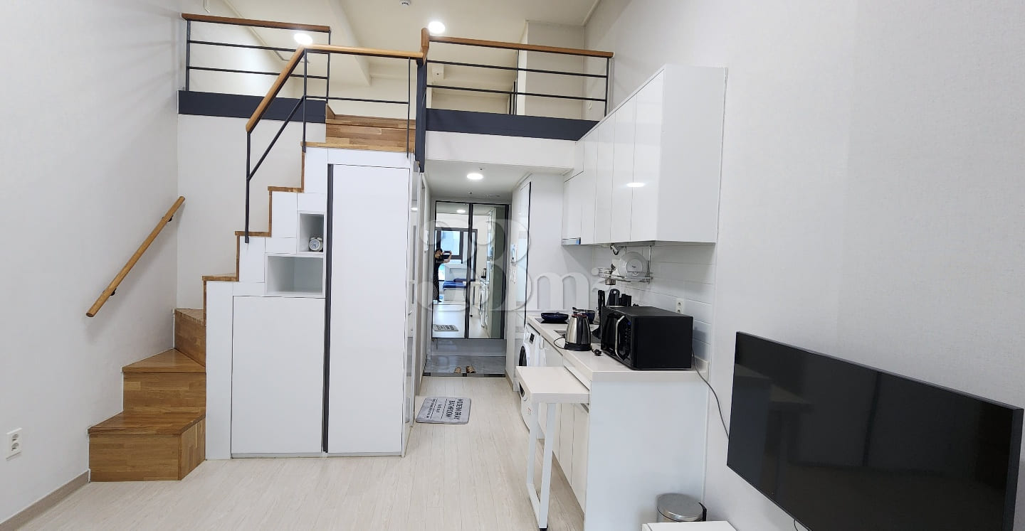 Fully furnished 1.5-room unit near Osan Stati 0th image